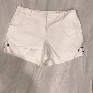 🎉final deal 🎉Cache white color short🌞